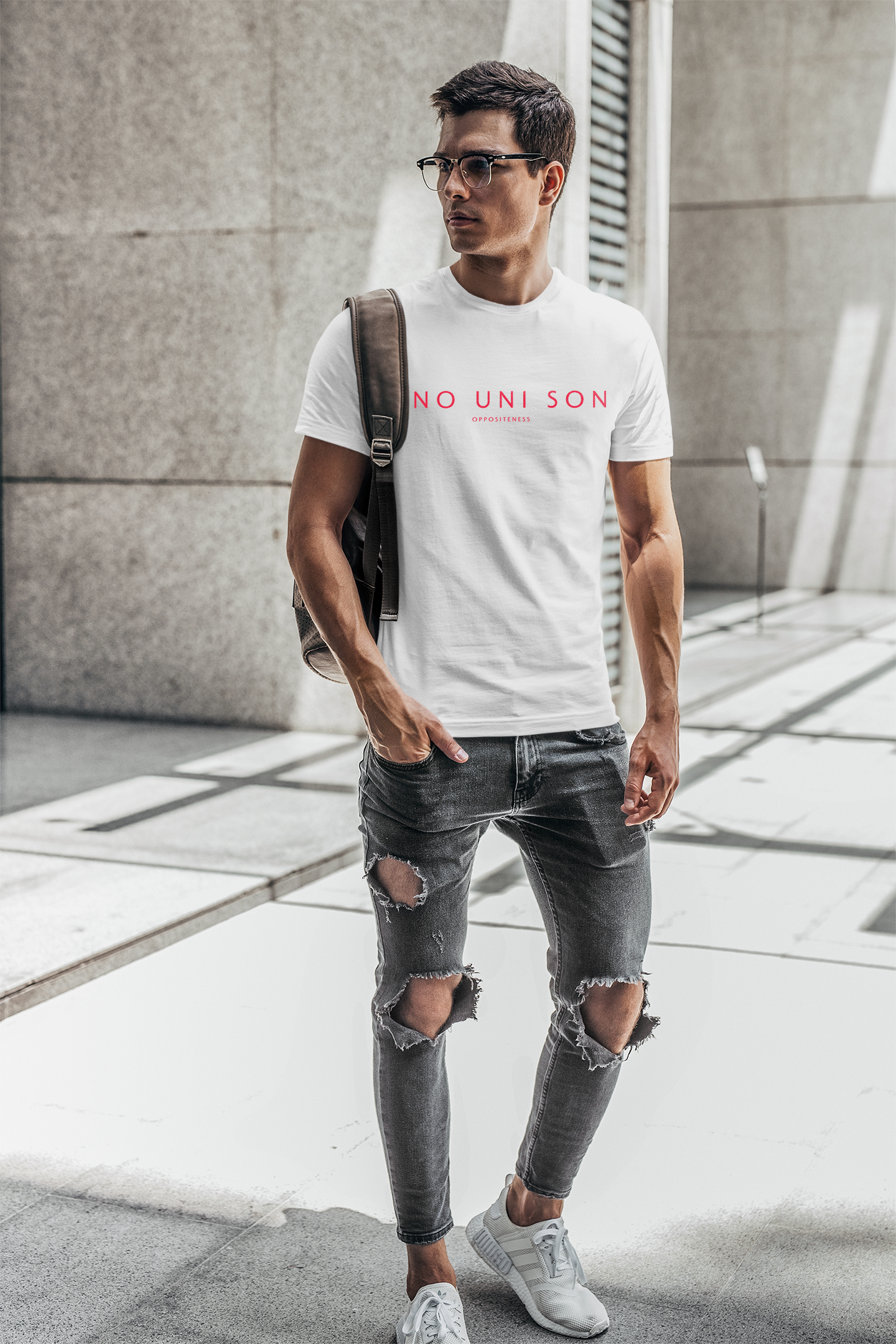 NO UNISON CREST - Monogram Red